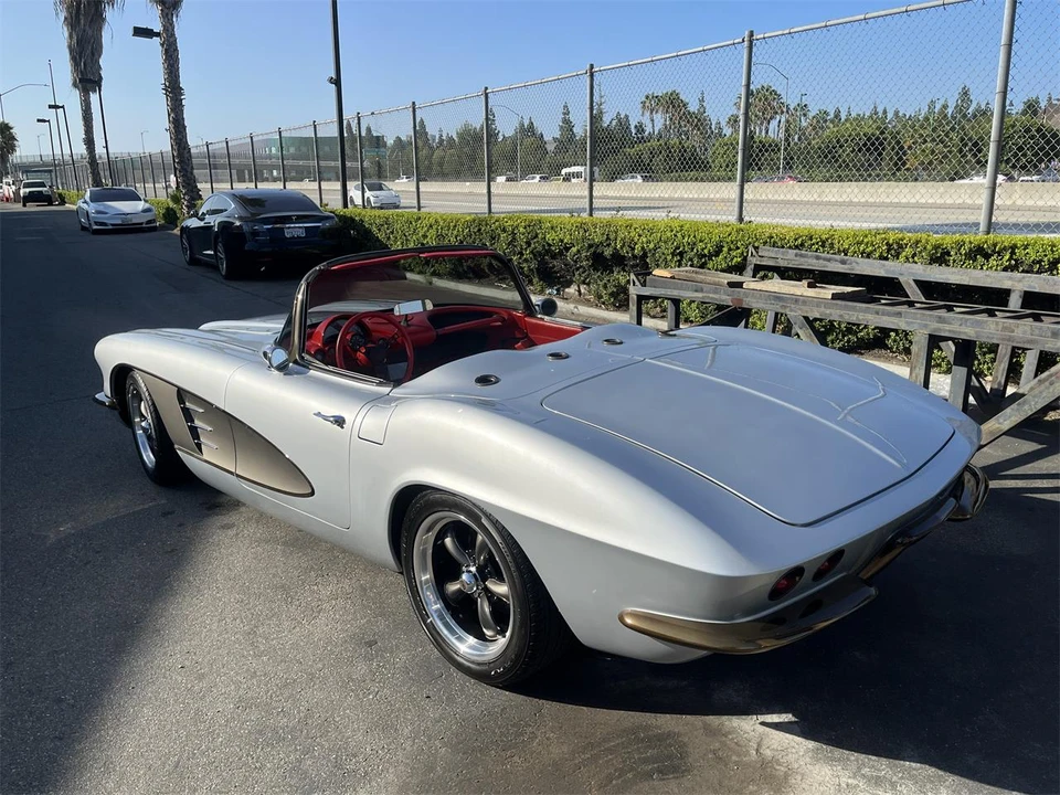 1961 Chevrolet Corvette C1 - Image 29 of 31