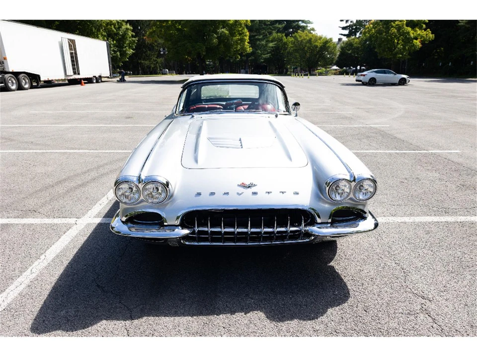1961 Chevrolet Corvette C1 - Image 17 of 31