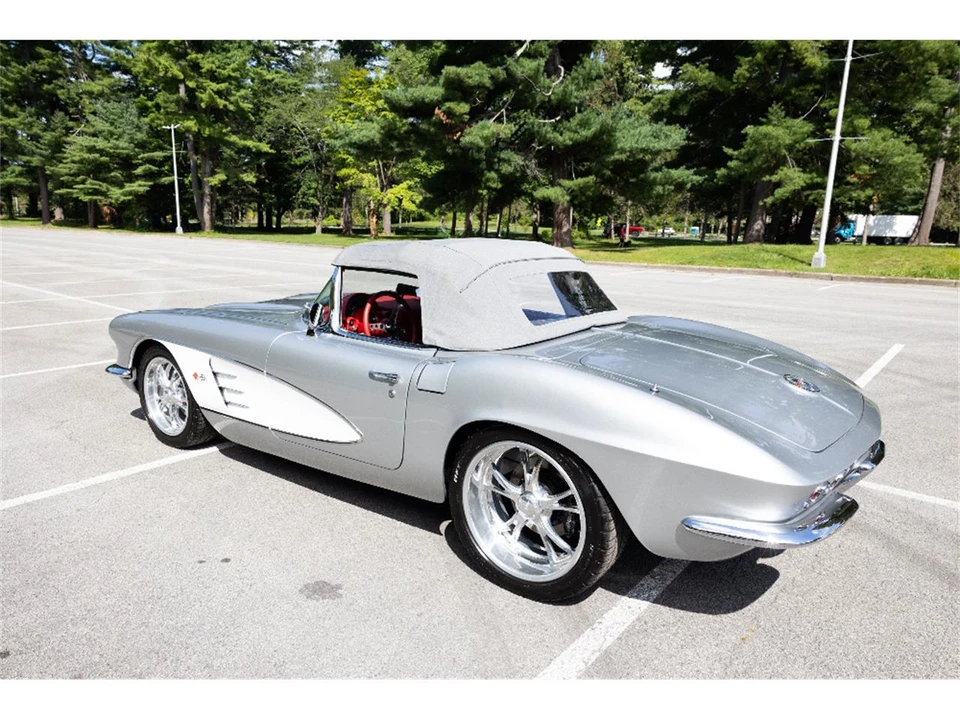 1961 Chevrolet Corvette C1 - Image 8 of 31