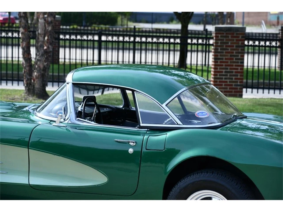 1961 Chevrolet Corvette C1 - Image 27 of 31