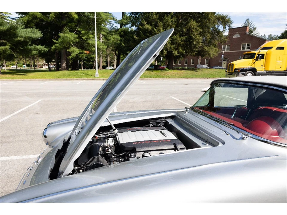 1961 Chevrolet Corvette C1 - Image 2 of 31