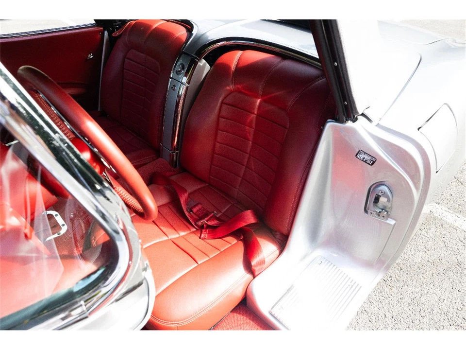 1961 Chevrolet Corvette C1 - Image 30 of 31