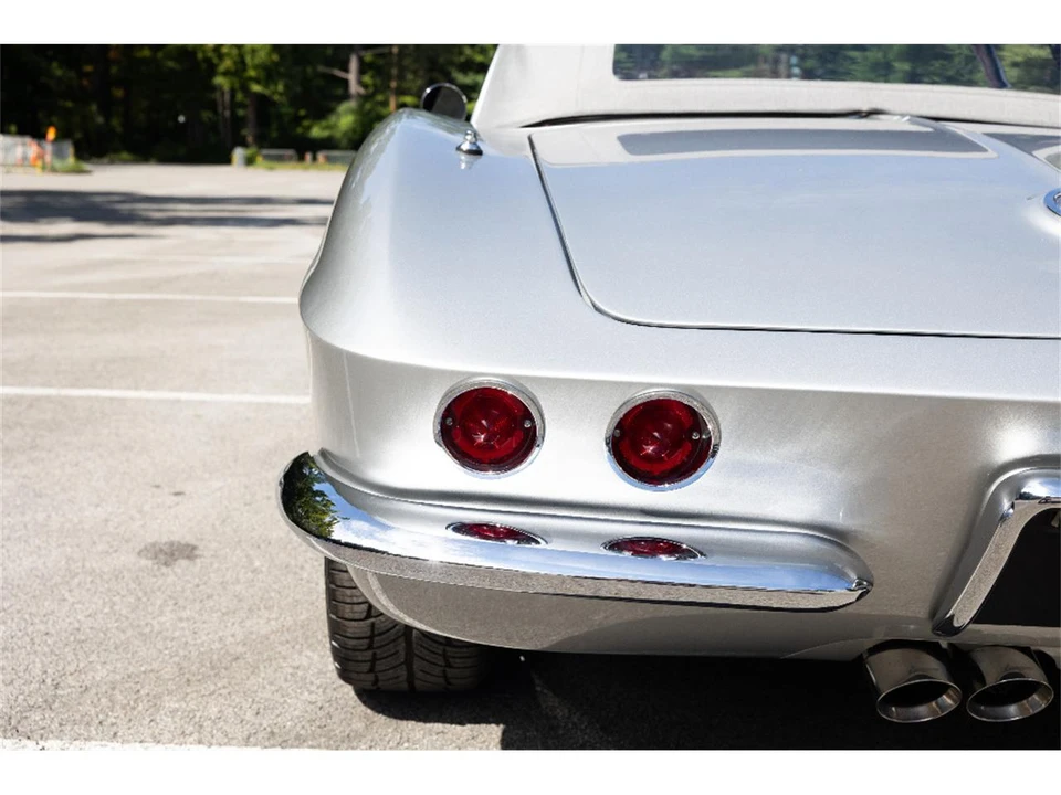 1961 Chevrolet Corvette C1 - Image 10 of 31