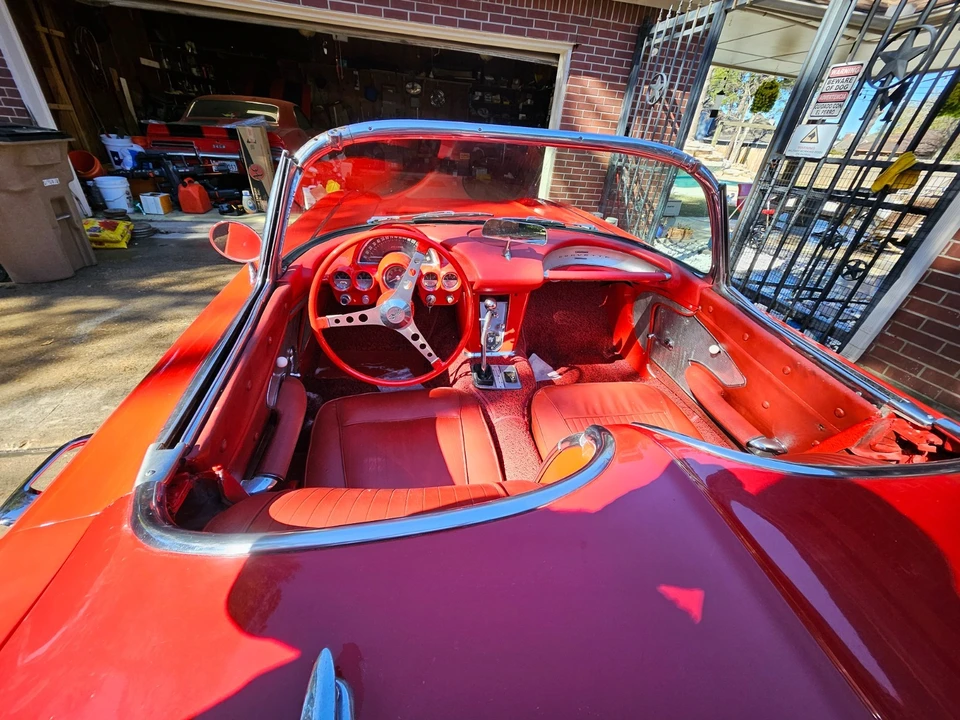 1961 Chevrolet Corvette C1 - Image 10 of 21