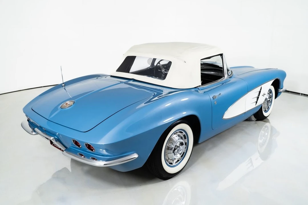 1961 Chevrolet Corvette C1 - Image 12 of 31