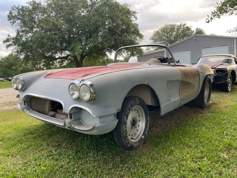 1961 Chevrolet Corvette C1 - Image 5 of 29