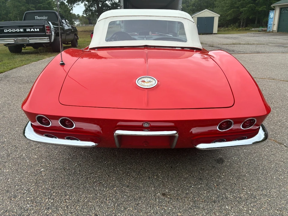 1961 Chevrolet Corvette C1 - Image 28 of 31