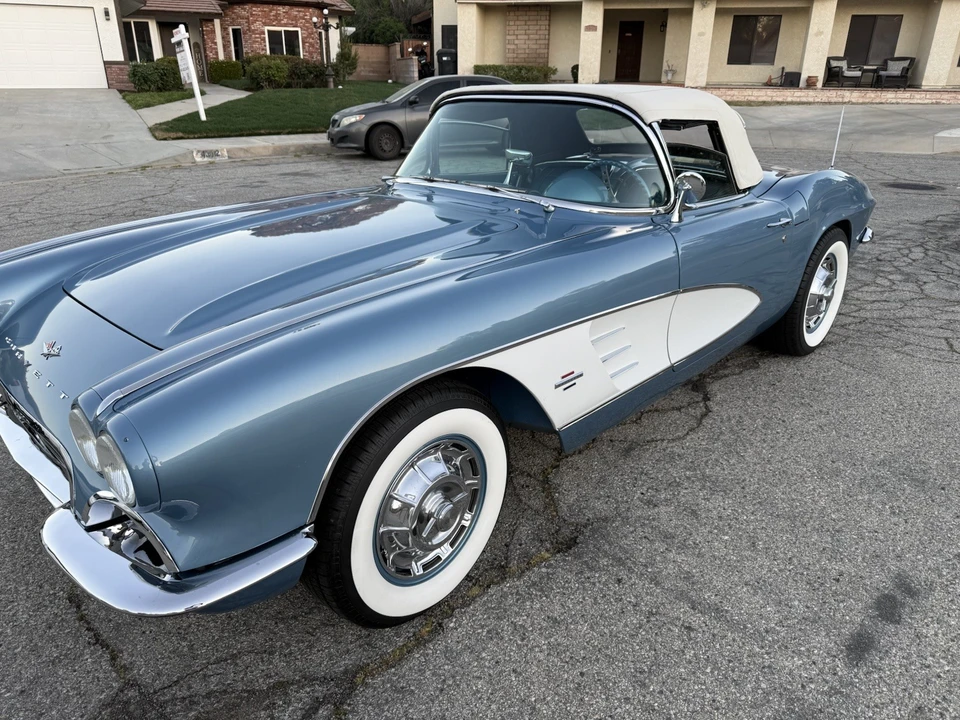 1961 Chevrolet Corvette C1 - Image 6 of 16