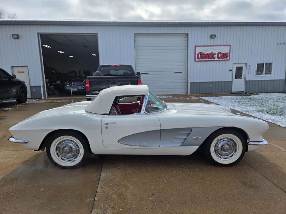 1961 Chevrolet Corvette C1 - Image 8 of 21