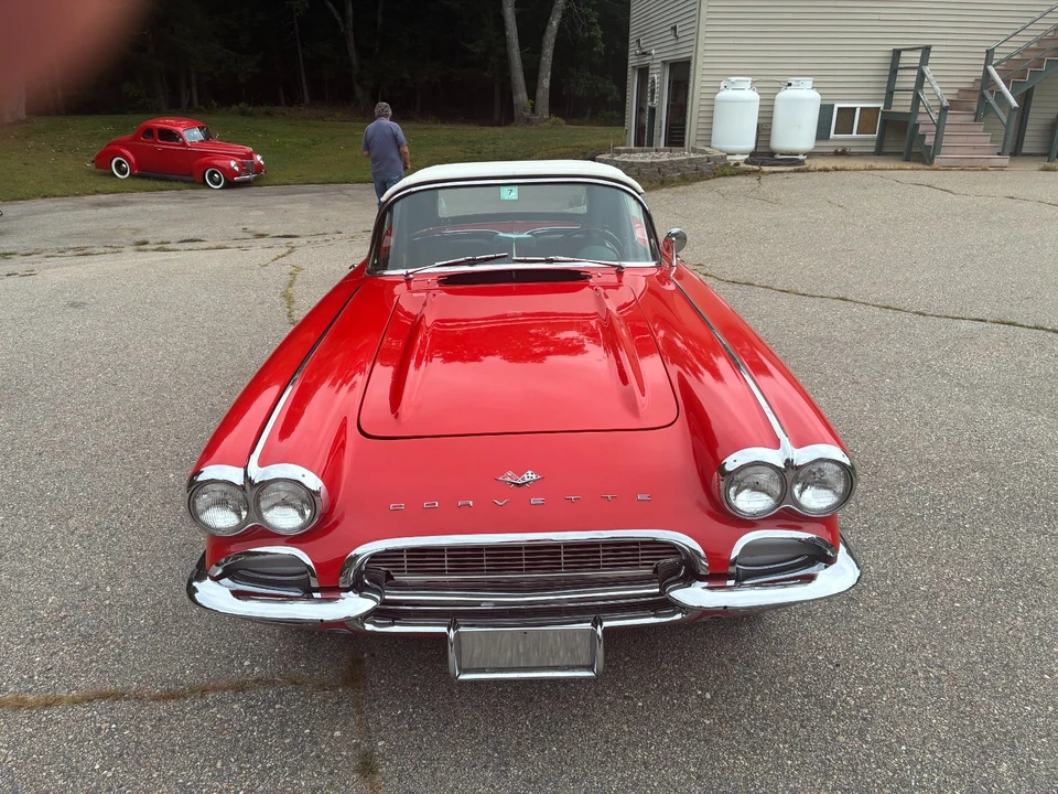 1961 Chevrolet Corvette C1 - Image 2 of 31