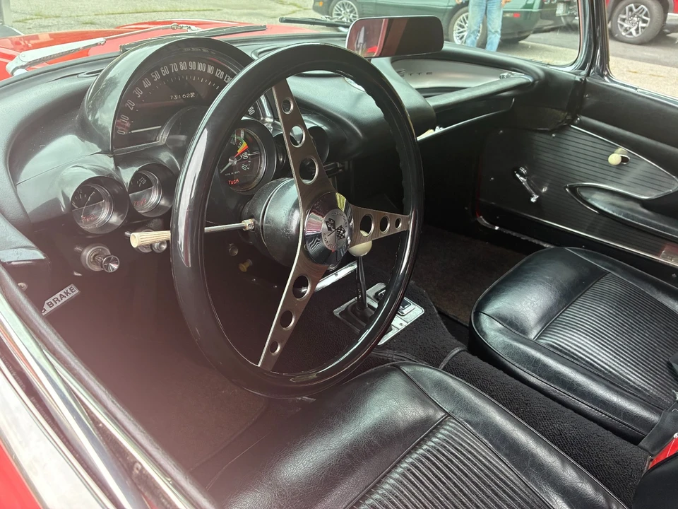 1961 Chevrolet Corvette C1 - Image 4 of 31