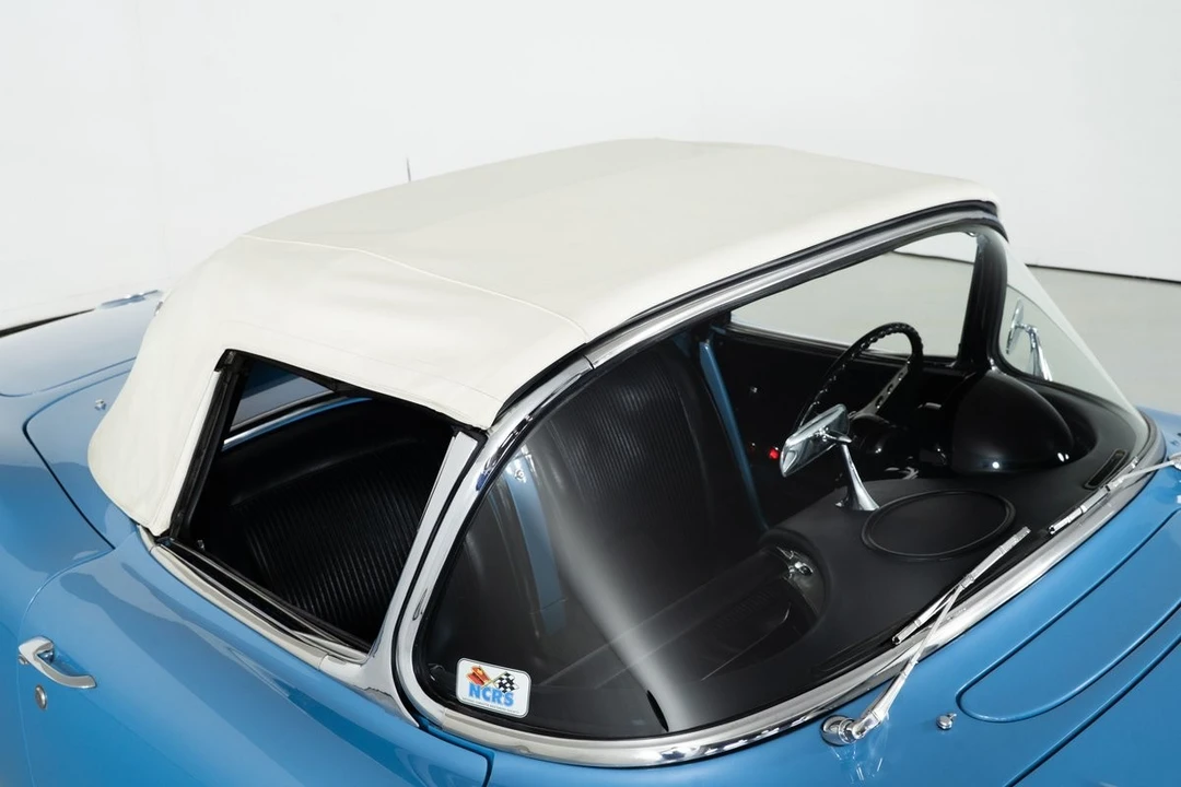 1961 Chevrolet Corvette C1 - Image 17 of 31