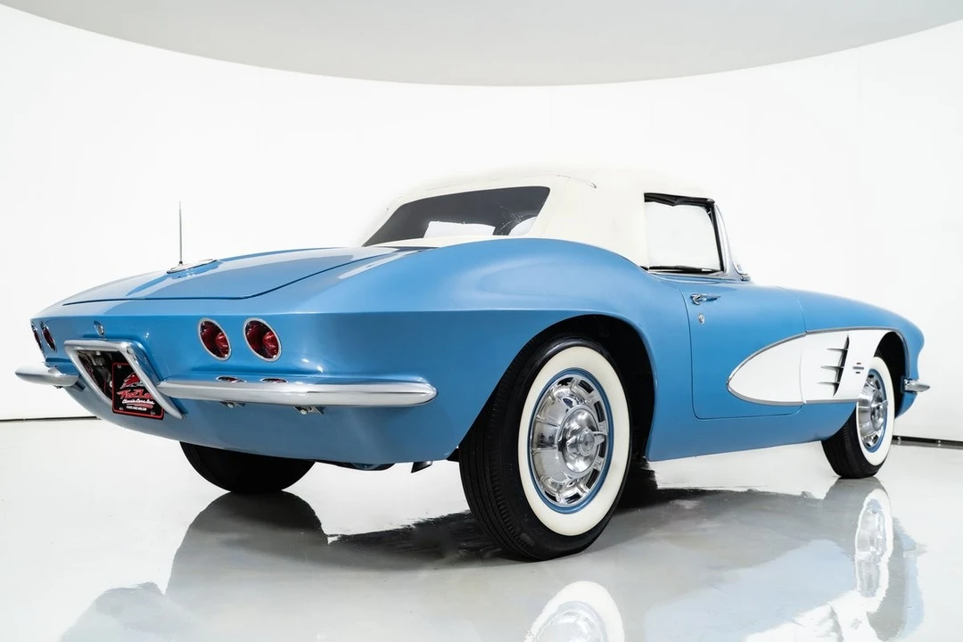 1961 Chevrolet Corvette C1 - Image 11 of 31