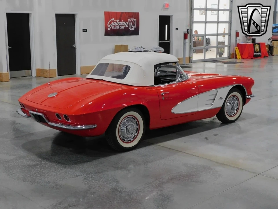1961 Chevrolet Corvette C1 - Image 17 of 21