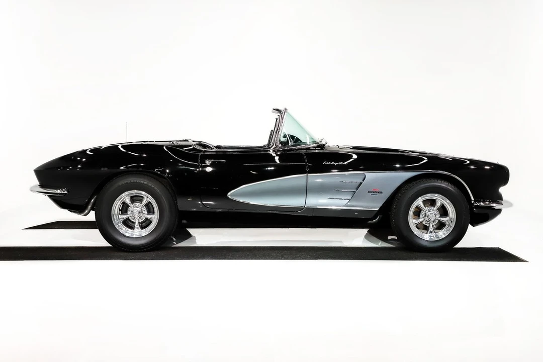 1961 Chevrolet Corvette C1 - Image 12 of 12