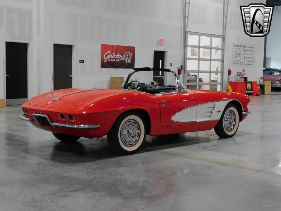1961 Chevrolet Corvette C1 - Image 5 of 21