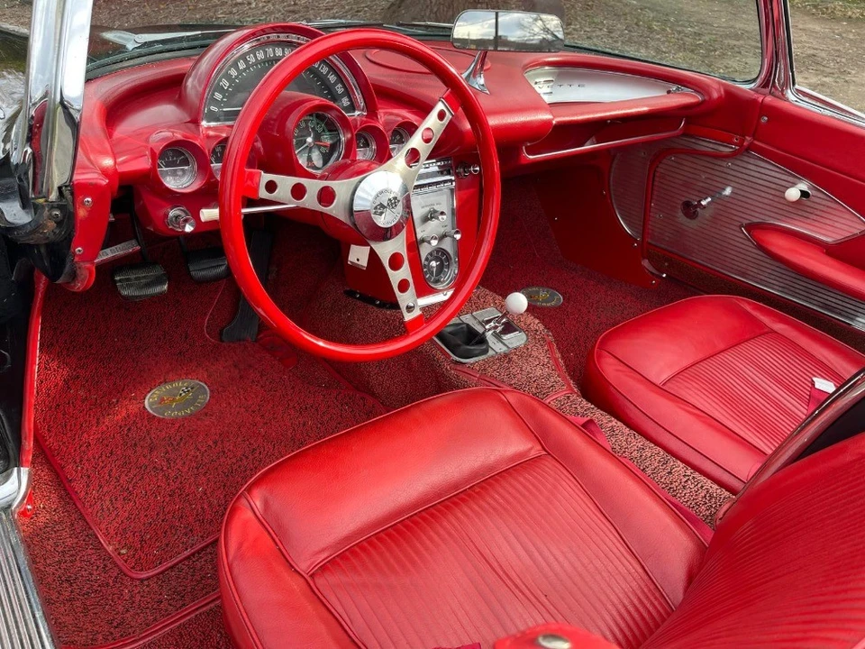 1961 Chevrolet Corvette C1 - Image 7 of 8