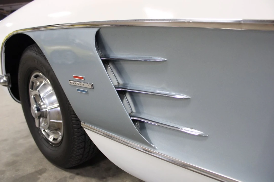 1961 Chevrolet Corvette C1 - Image 12 of 12