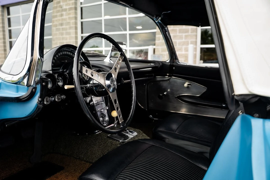 1961 Chevrolet Corvette - Image 2 of 31