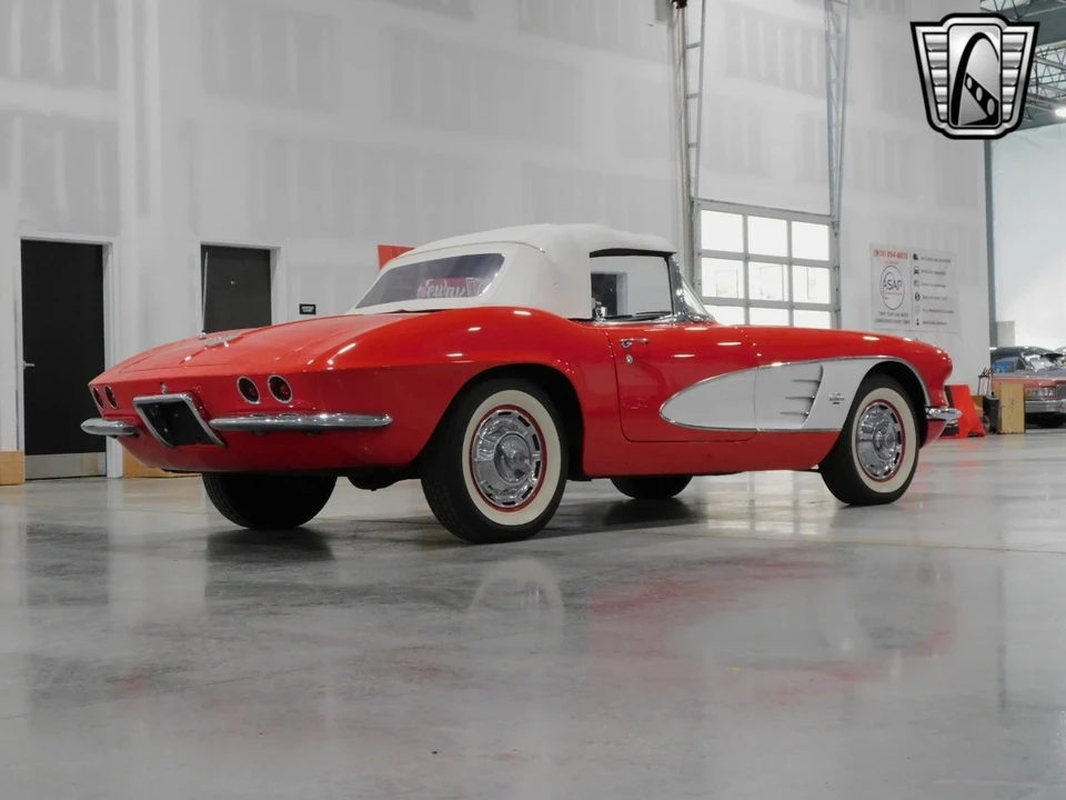 1961 Chevrolet Corvette C1 - Image 15 of 21