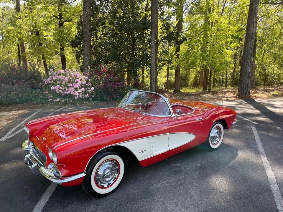 1961 Chevrolet Corvette C1 - Image 2 of 31
