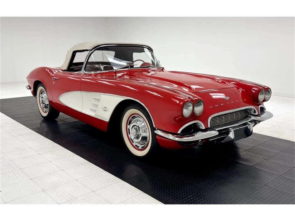 1961 Chevrolet Corvette C1 - Image 10 of 31
