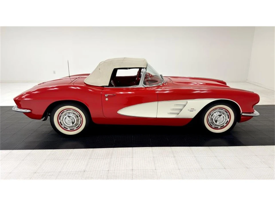 1961 Chevrolet Corvette C1 - Image 9 of 31