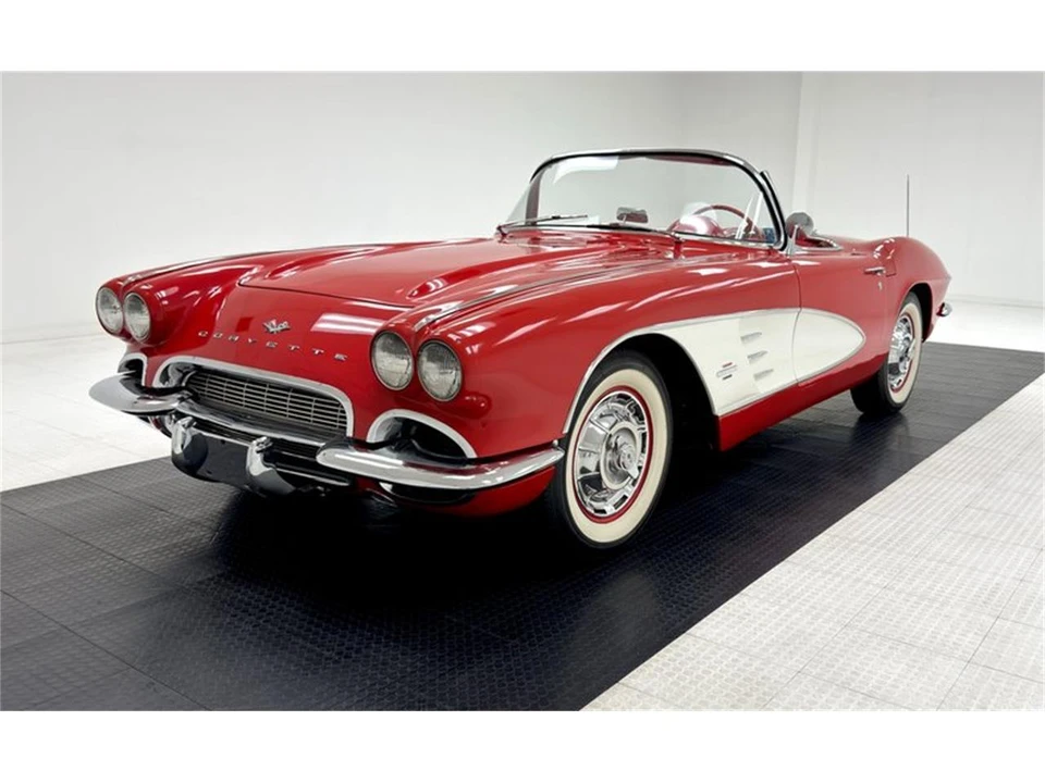 1961 Chevrolet Corvette C1 - Image 2 of 31