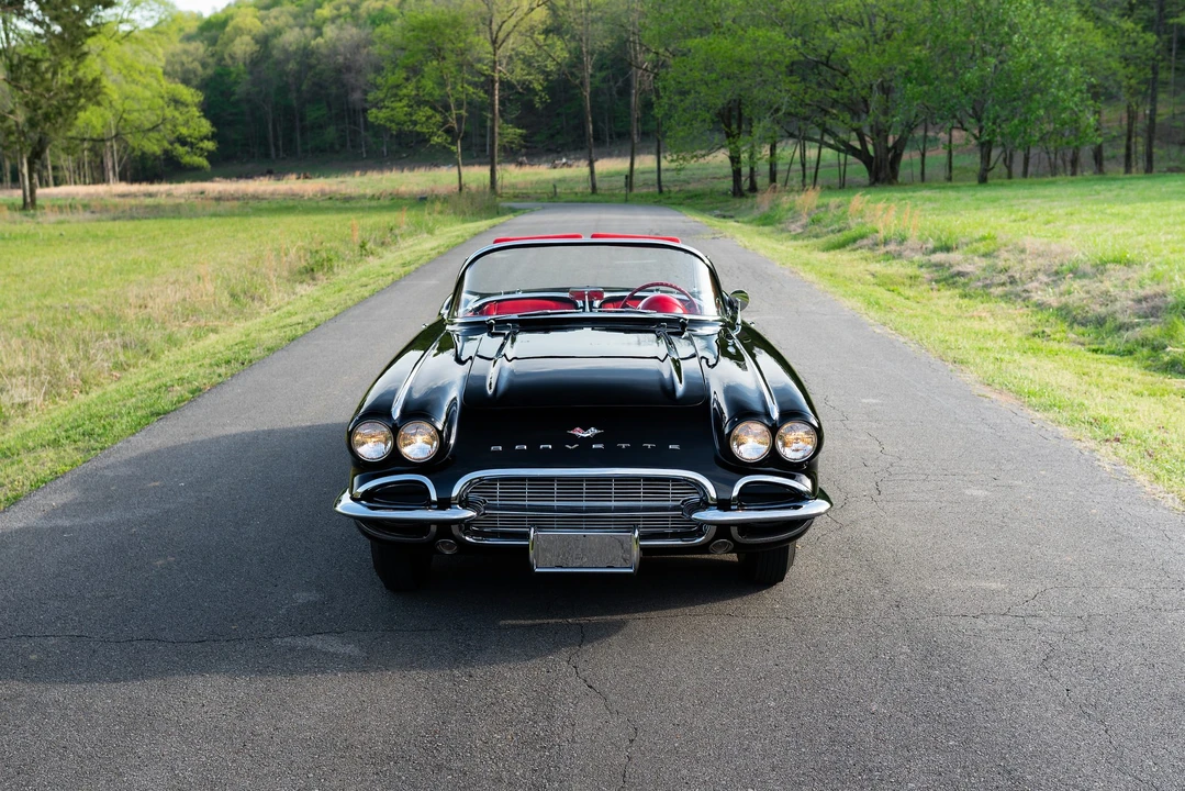 1961 Chevrolet Corvette C1 - Image 2 of 31