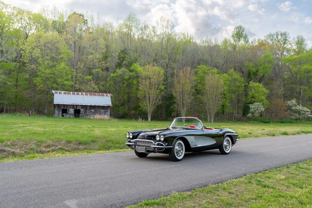 1961 Chevrolet Corvette C1 - Image 16 of 31