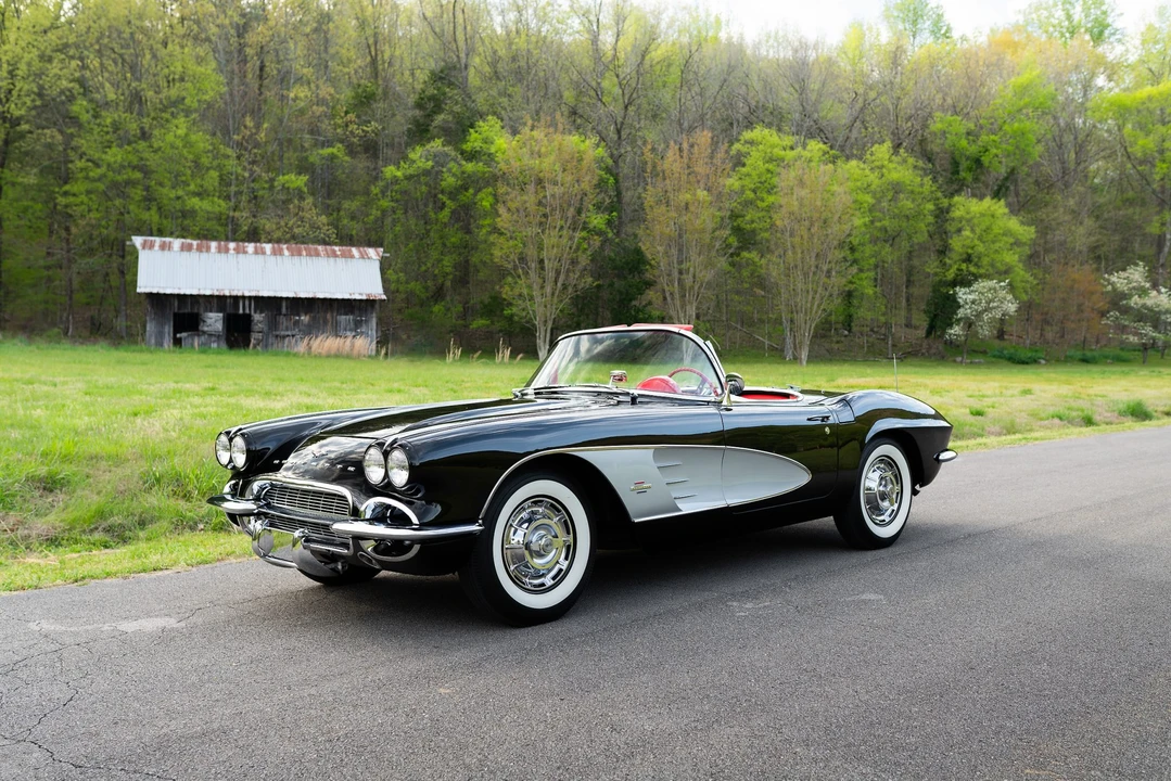 1961 Chevrolet Corvette C1 - Image 17 of 31