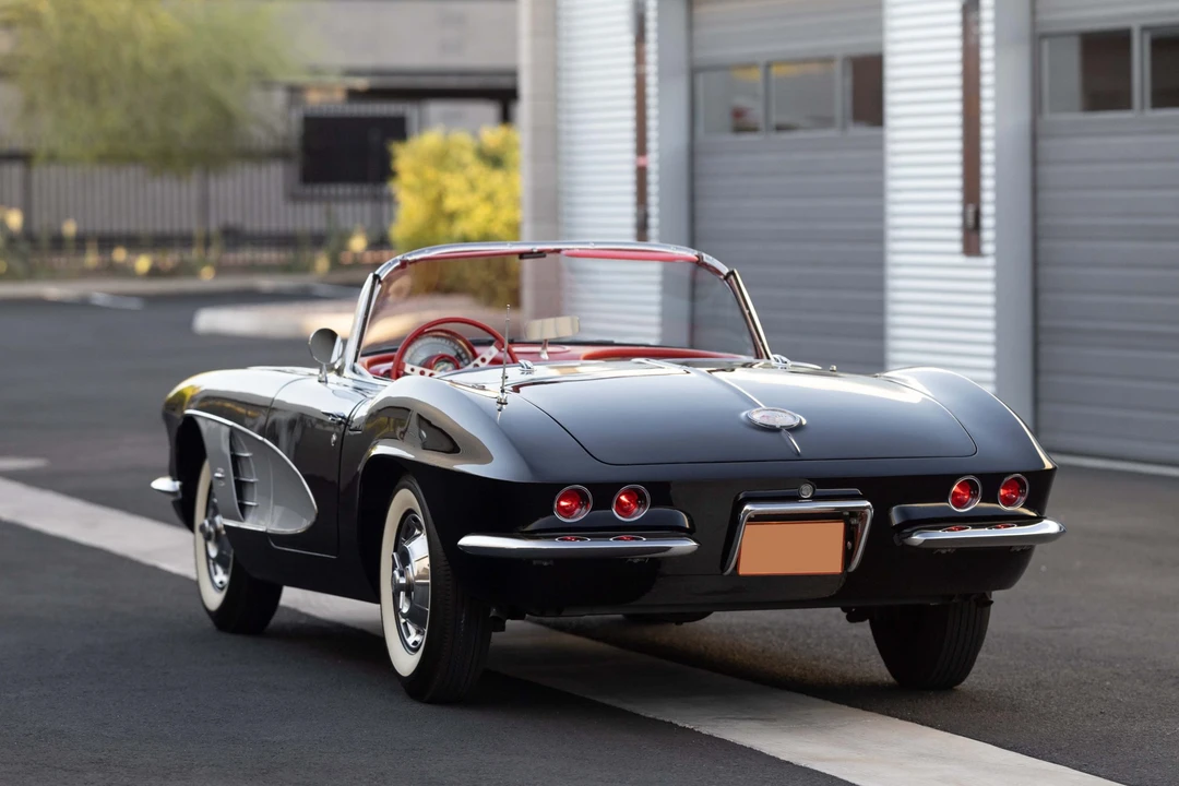 1961 Chevrolet Corvette C1 - Image 15 of 31