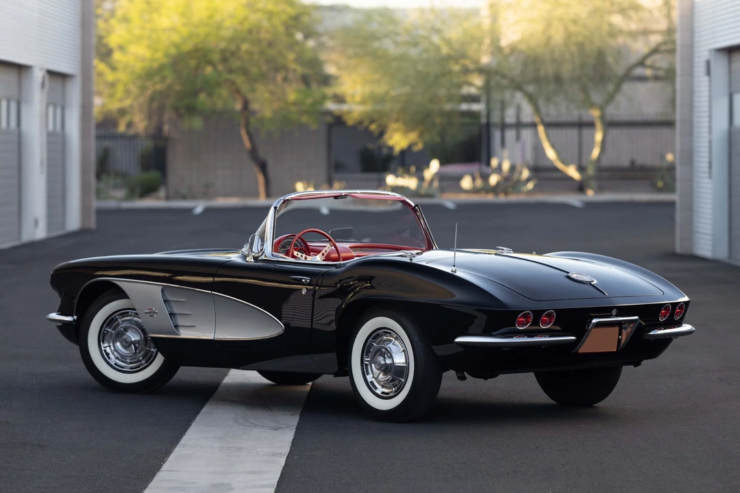 1961 Chevrolet Corvette C1 - Image 13 of 31
