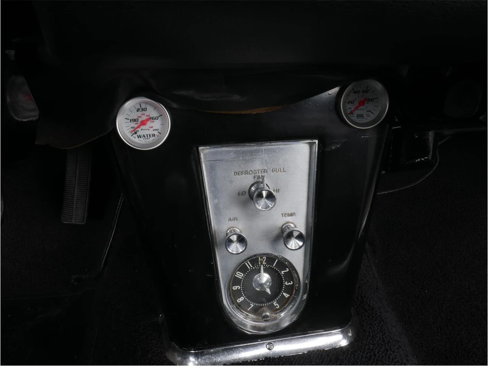 1961 Chevrolet Corvette C1 - Image 10 of 31