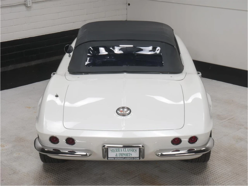 1961 Chevrolet Corvette C1 - Image 3 of 31