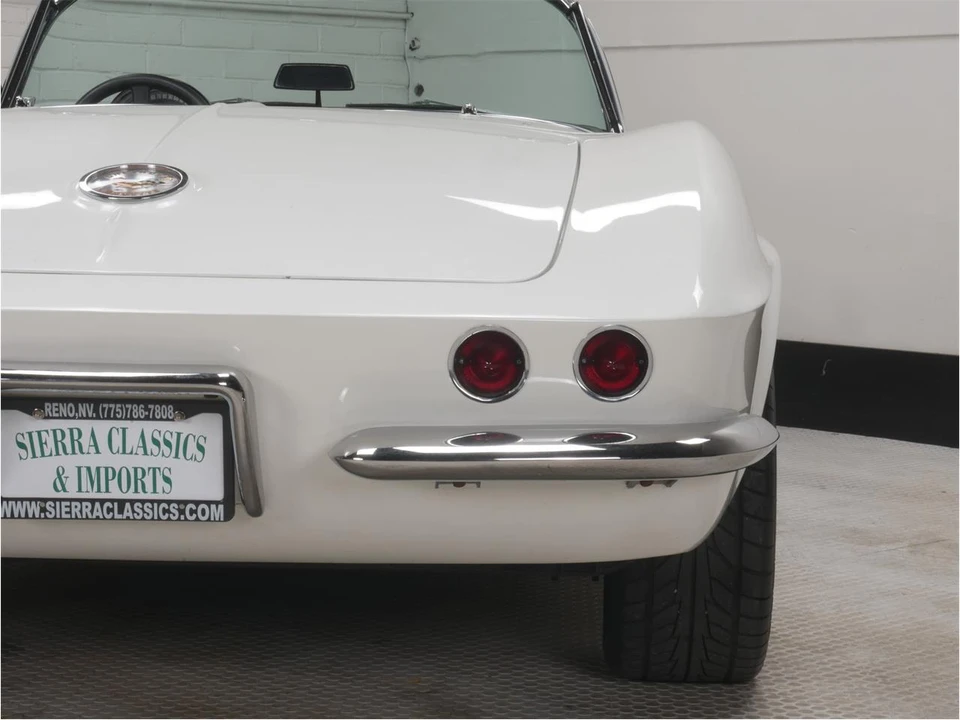 1961 Chevrolet Corvette C1 - Image 23 of 31