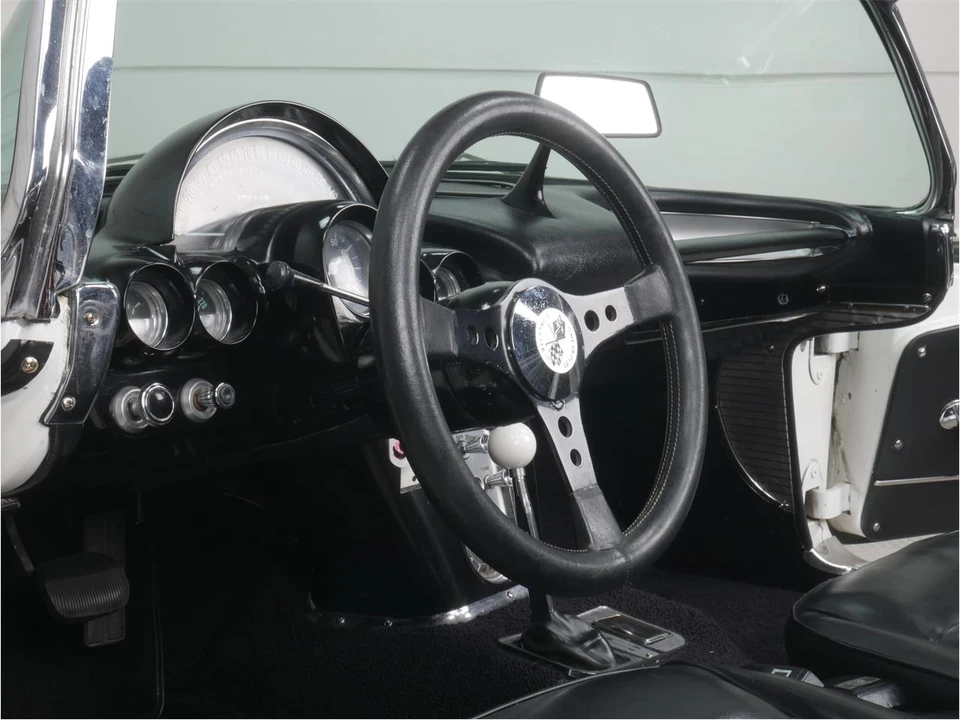 1961 Chevrolet Corvette C1 - Image 17 of 31