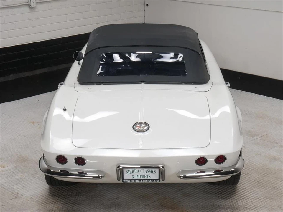 1961 Chevrolet Corvette C1 - Image 3 of 31