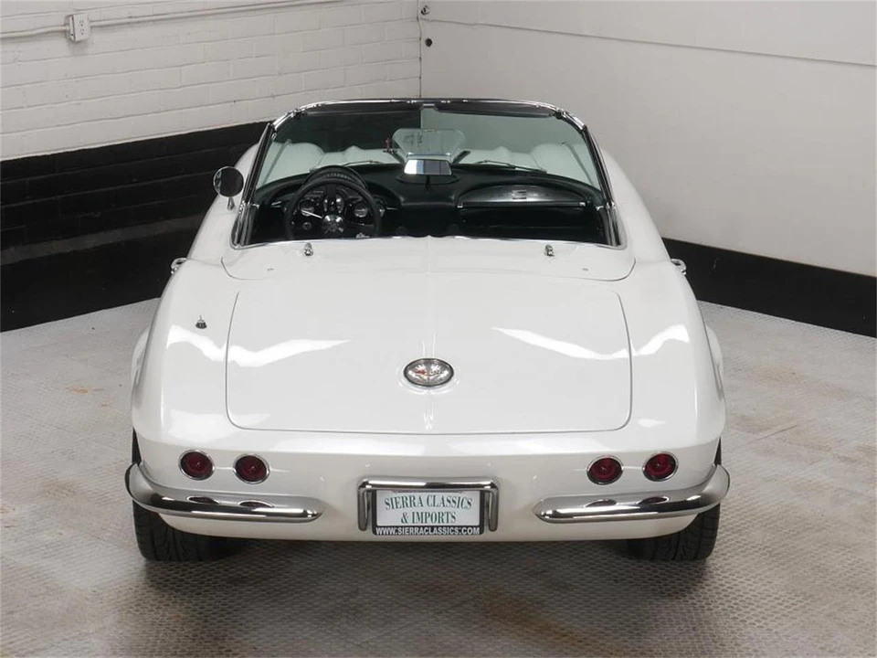 1961 Chevrolet Corvette C1 - Image 28 of 31