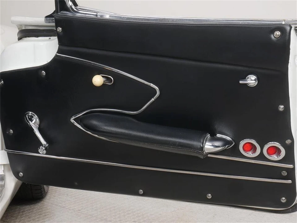 1961 Chevrolet Corvette C1 - Image 18 of 31