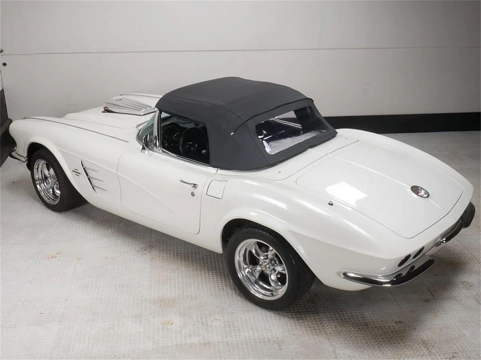 1961 Chevrolet Corvette C1 - Image 2 of 31