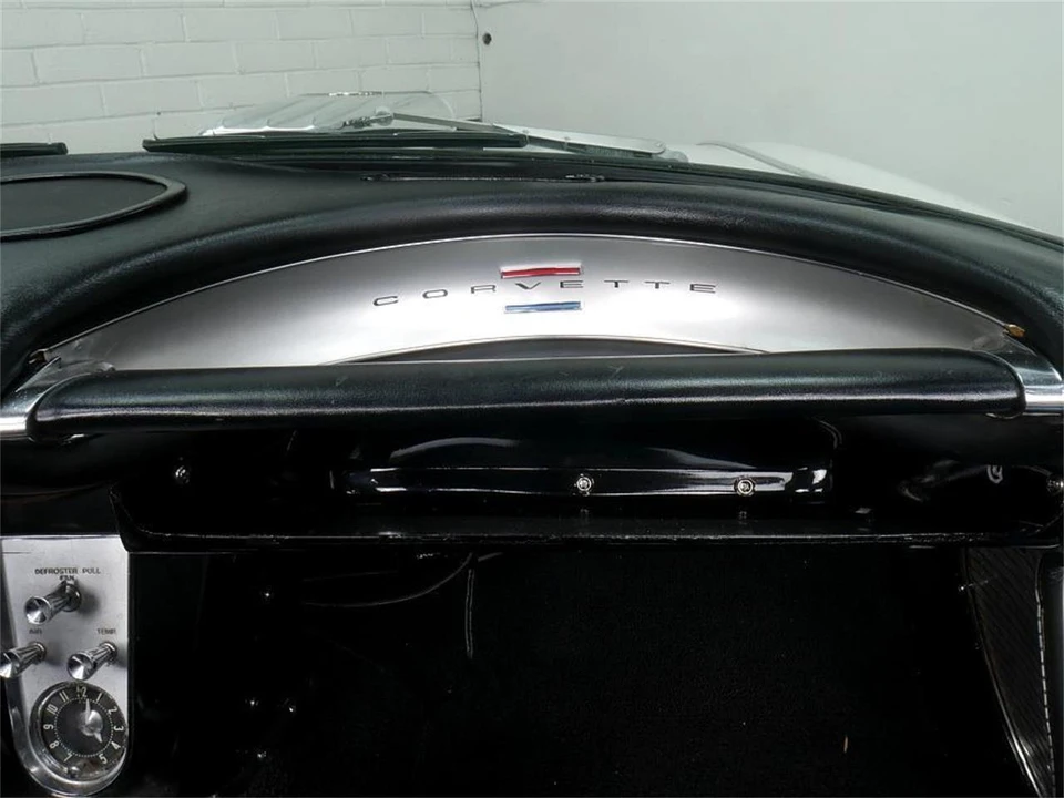 1961 Chevrolet Corvette C1 - Image 15 of 31