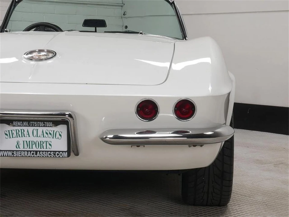 1961 Chevrolet Corvette C1 - Image 23 of 31