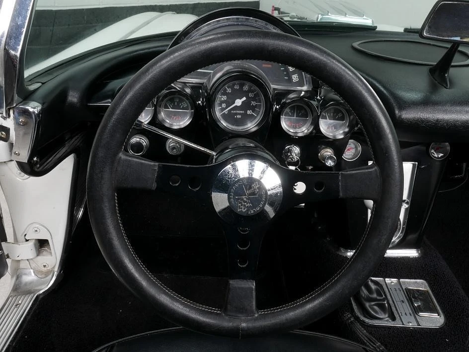 1961 Chevrolet Corvette C1 - Image 13 of 31