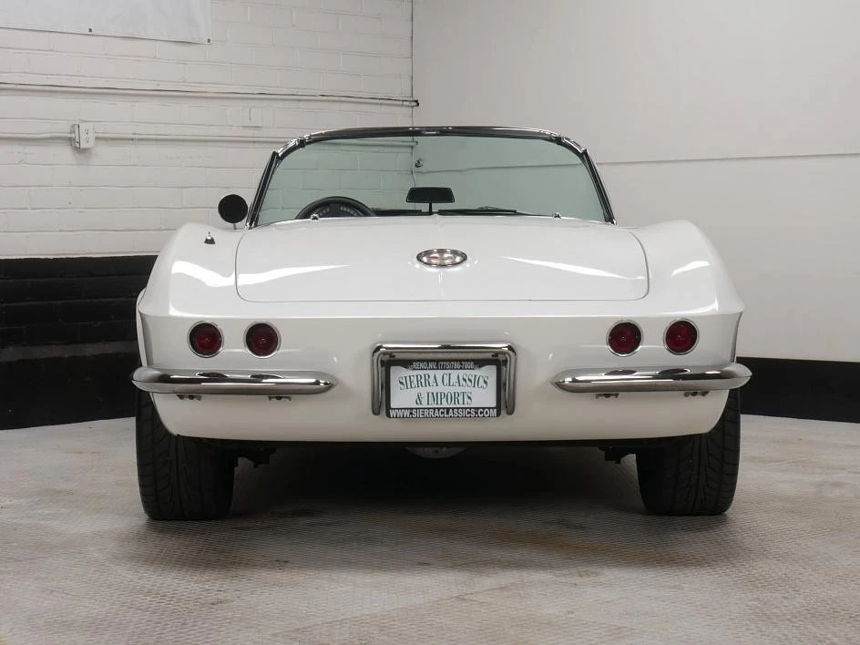 1961 Chevrolet Corvette C1 - Image 30 of 31