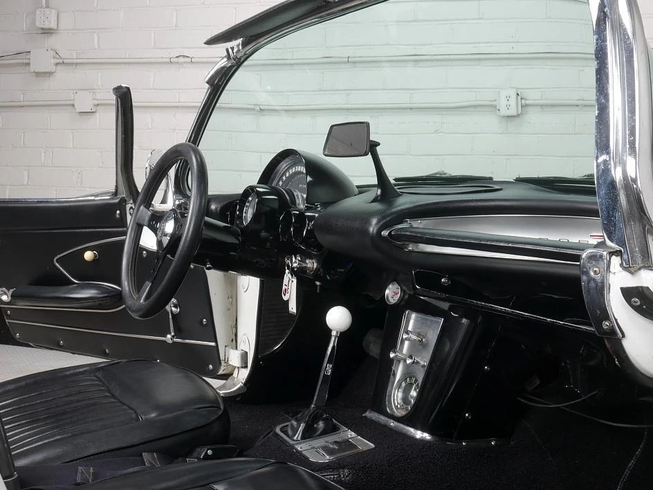 1961 Chevrolet Corvette C1 - Image 17 of 31