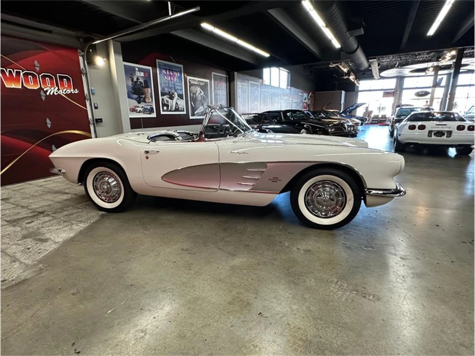 1961 Chevrolet Corvette C1 - Image 10 of 31