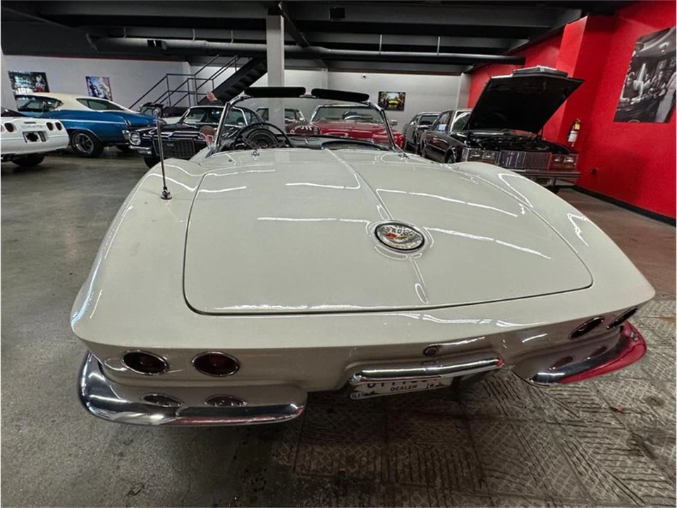 1961 Chevrolet Corvette C1 - Image 22 of 31
