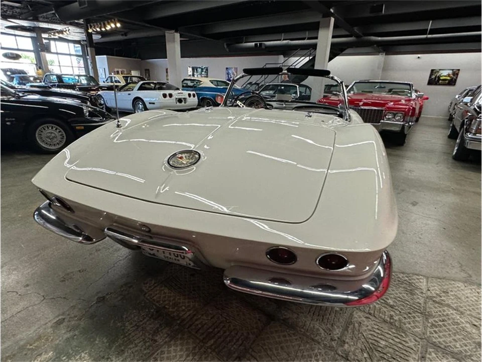1961 Chevrolet Corvette C1 - Image 20 of 31