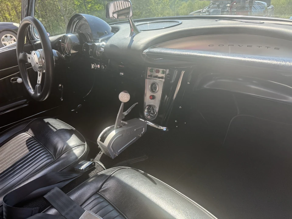 1961 Chevrolet Corvette C1 - Image 21 of 24